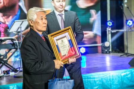 Во Владивостоке вручили награды «Звездам Приморского спорта-2013»