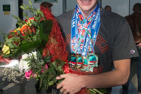 Приморский пловец Виталий Оботин привез с чемпионата мира частичку Ниагарского водопада