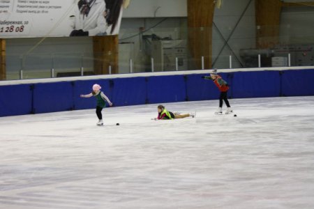 Конькобежцы-новички опробовали лед