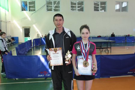 Приморская теннисистка Алена Мазова завоевала «золото» первенства ДВФО по настольному теннису