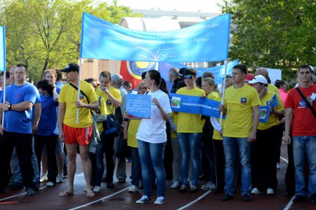 Спартакиаду профсоюзов открыло массовое шествие участников