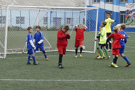 Крым ждет юных приморских футболистов
