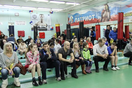 Дальневосточный турнир по женскому боксу стартовал во Владивостоке