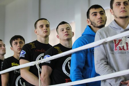 Чемпионам Владивостока по СБЕ ММА вручили награды. Результаты