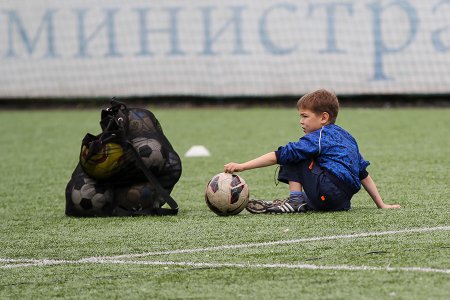 Приморские мальчишки «загрузили себя футболом»