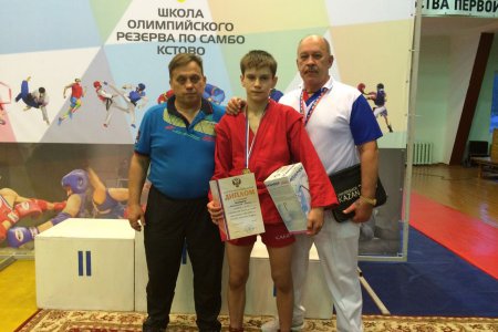 Юные приморские самбисты завоевали медали первенства России