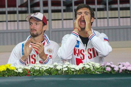 Российские теннисисты победили испанцев в Кубке Дэвиса и вышли в плей-офф Мировой группы