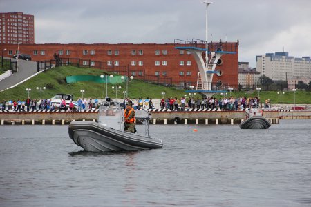 Массовый заплыв на открытой воде во Владивостоке стал международным