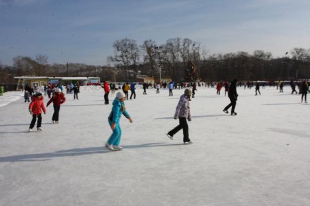 4 января на стадионе «Строитель» пройдет праздник зимнего спорта