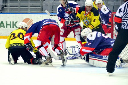 Приморский «Вольфрам» достойно защищал честь края на Всероссийском фестивале Ночной хоккейной лиги в Сочи