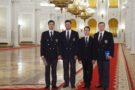 Приморского спортсмена Ивана Штыля наградили в Кремле нагрудным знаком Федеральной службы охраны России