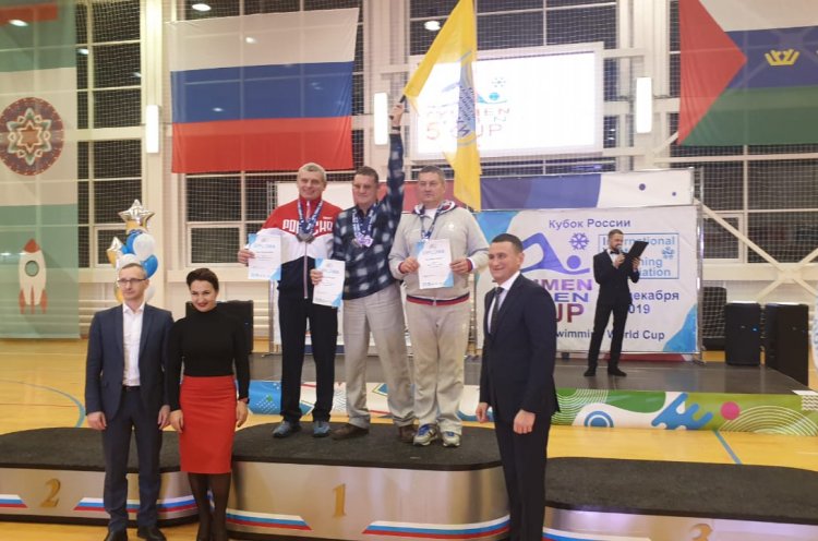 Сборная Приморья выиграла 45 медалей на этапе Кубка мира по зимнему плаванию в Тюмени