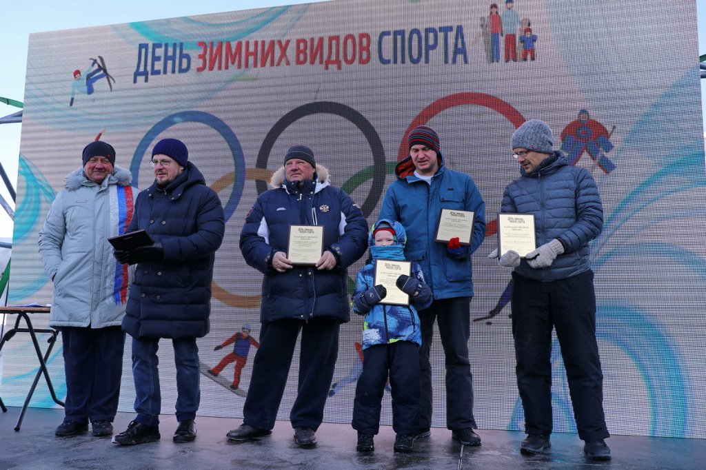 V符拉迪沃斯托克（Vladivostok）庆祝了全俄罗斯的冬季运动日。