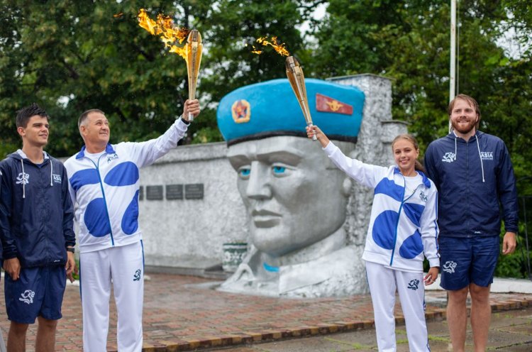 Жители Лесозаводска устроили торжественную встречу эстафете огня игр «Дети Азии»