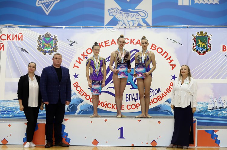 Приморские гимнастки завоевали 15 медалей Всероссийских соревнований «Тихоокеанская волна»