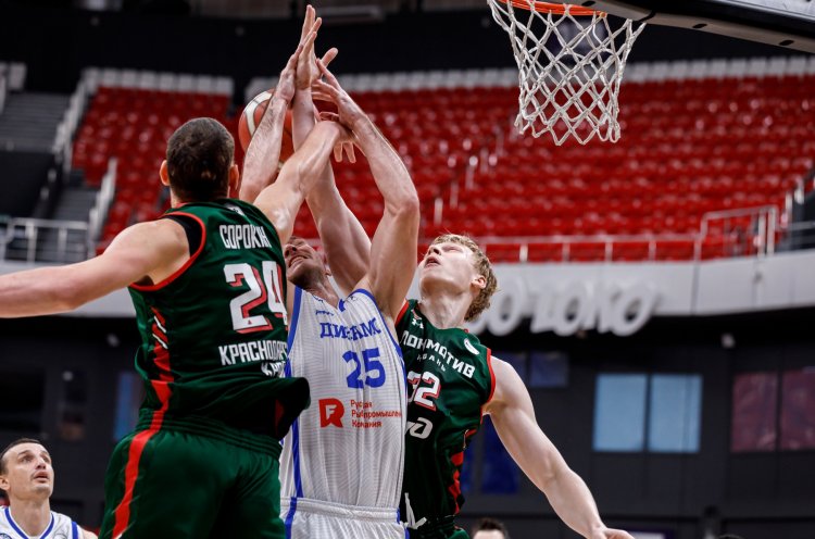 Баскетболисты «Динамо» одержали шестую подряд победу в сезоне
