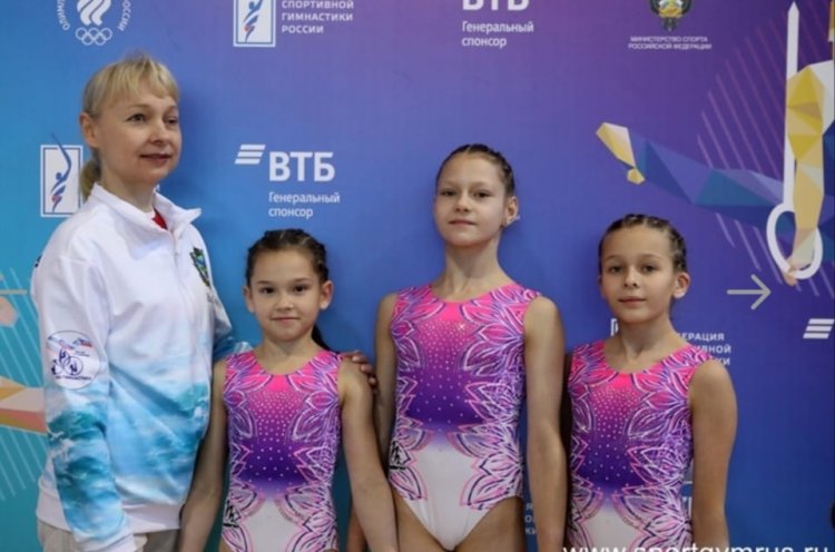 Впервые в истории приморские гимнастки поднялись на пьедестал первенства России