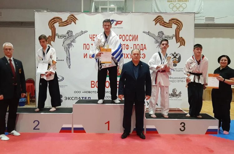 Приморцы выиграли «золото» и «бронзу» на чемпионате России по паратхэквондо