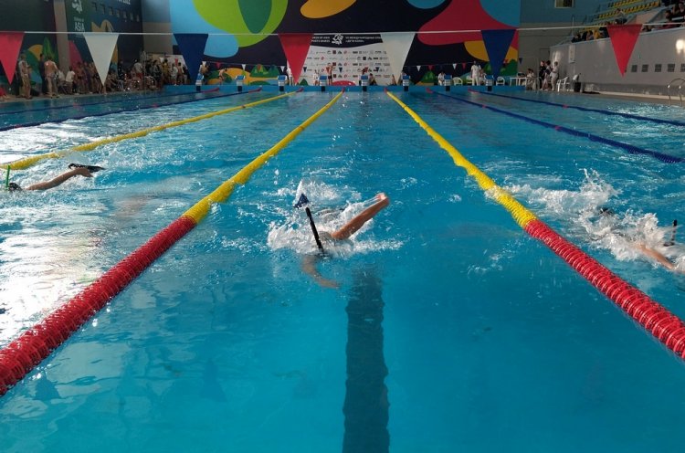 Пловцов приглашают принять участие в чемпионате и первенстве Приморья по плаванию в классических ластах