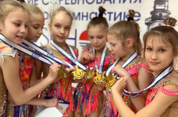 Приморские гимнастки выиграли награды всероссийских соревнований в Южно-Сахалинске
