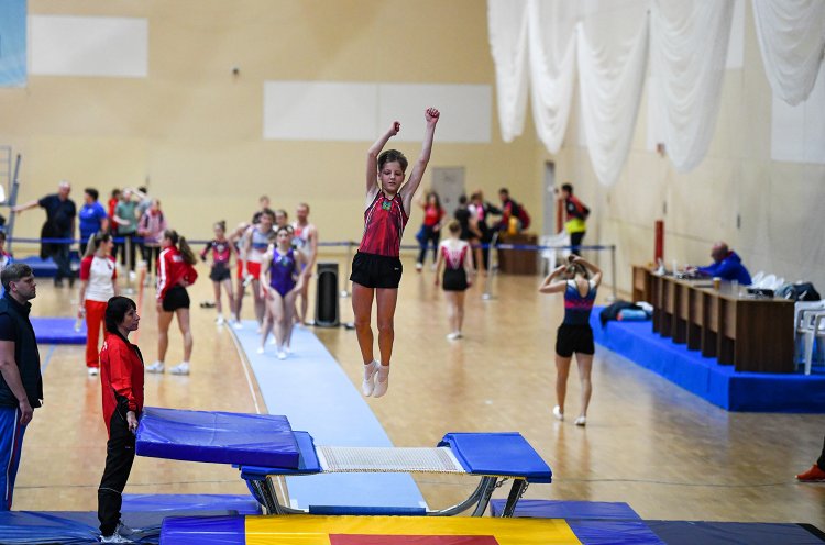 Сборная Приморья выступила на Всероссийских соревнованиях по прыжкам на батуте