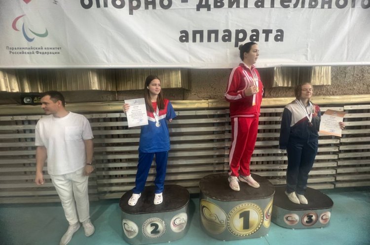 Приморская пловчиха выиграла медали Кубка России по плаванию среди с спортсменов с ПОДА