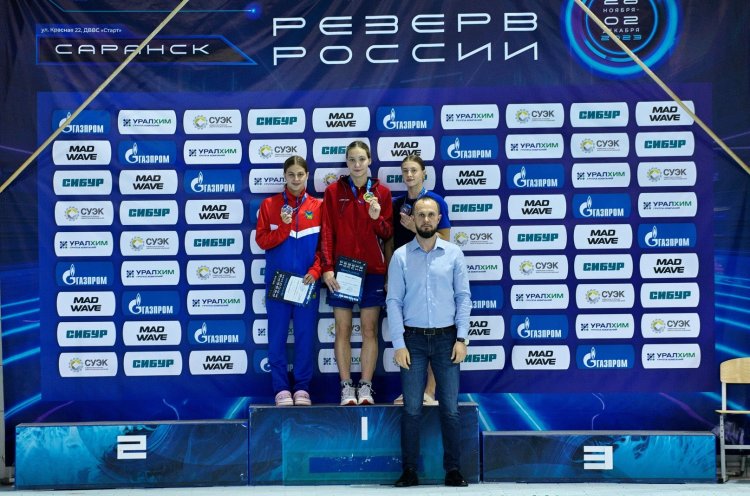 Приморские спортсменки выиграли две медали на Всероссийских соревнованиях по плаванию