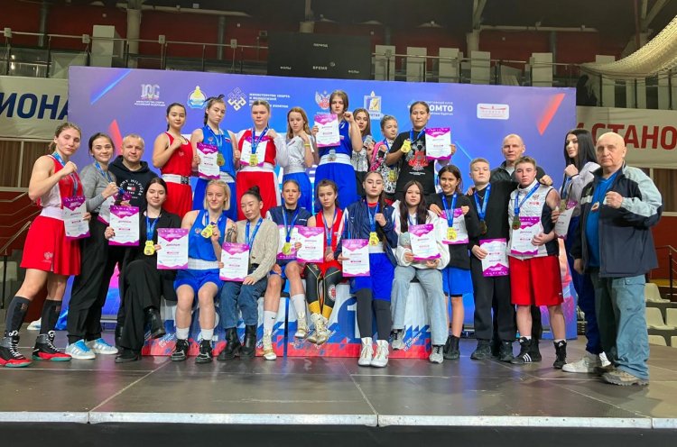 Приморские девушки и юноши завоевали 28 медалей на окружных стартах по боксу